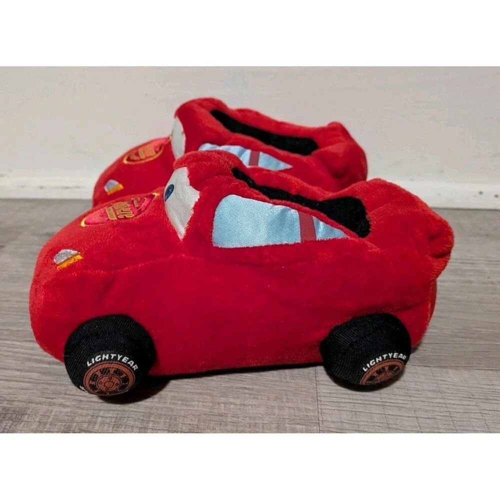 Disney Cars Lightning McQueen Slippers Boys Sz 13-1 Plush